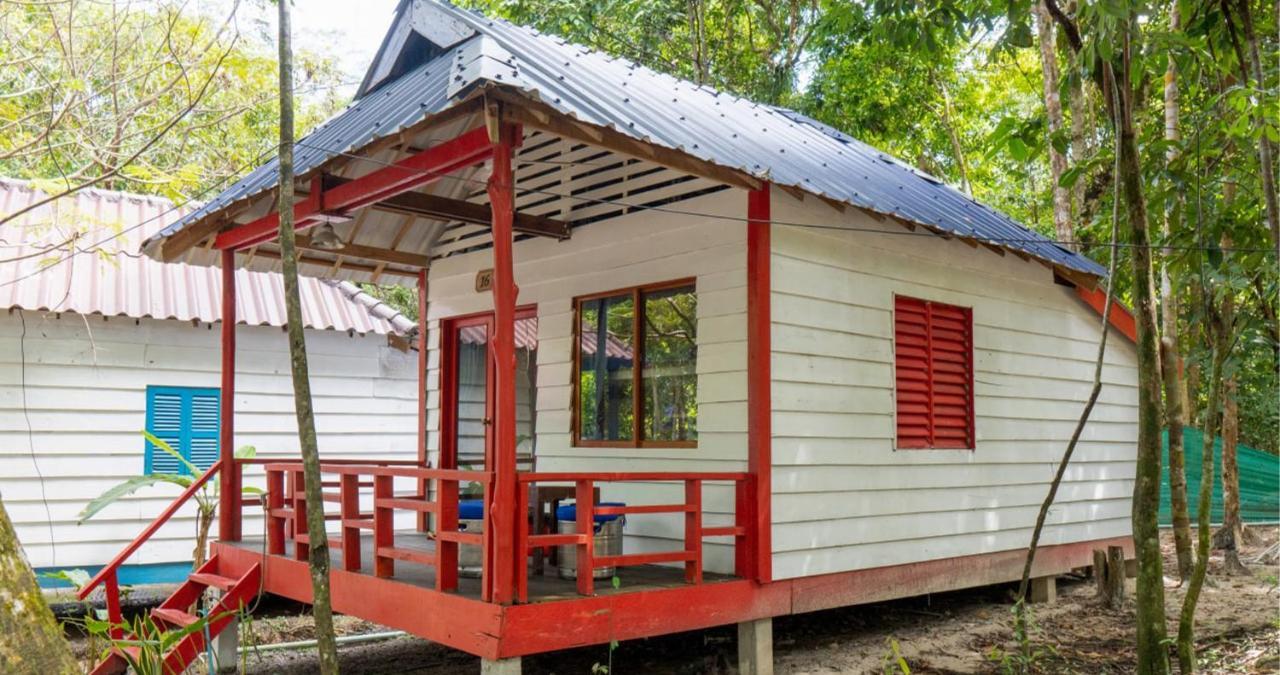 Отель Sarasea Koh Rong Samloem Ронгсанлем Экстерьер фото